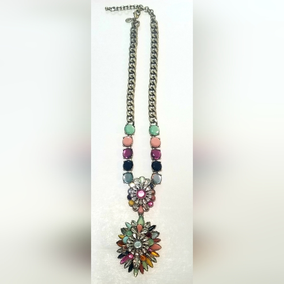 Logo Links by Lori Goldstein Sunburst Pendant Multi Color Statement Necklace - Picture 12 of 12